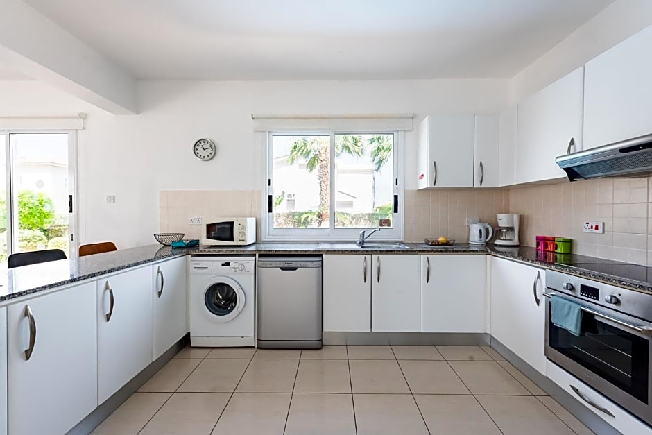 Villa Alysia by Ezoria Villas