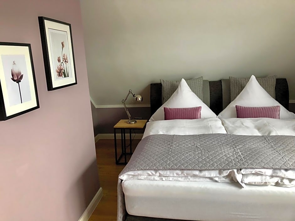 Boutique Hotel Lindenhof, Bed & Breakfast