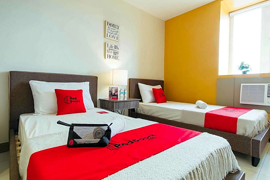 RedDoorz Plus at Kamuning Quezon City