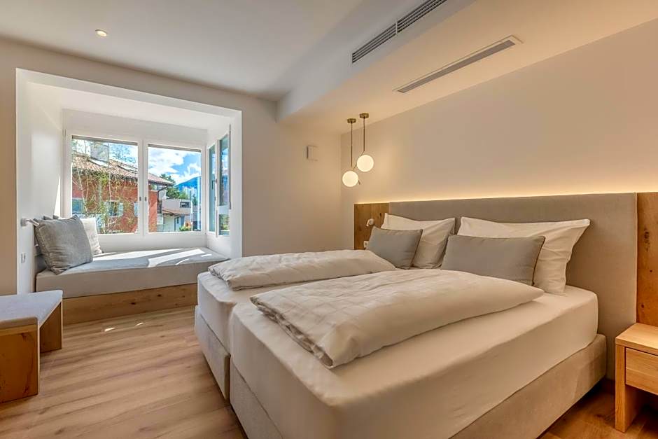 Laurena Aparthotel near Brixen