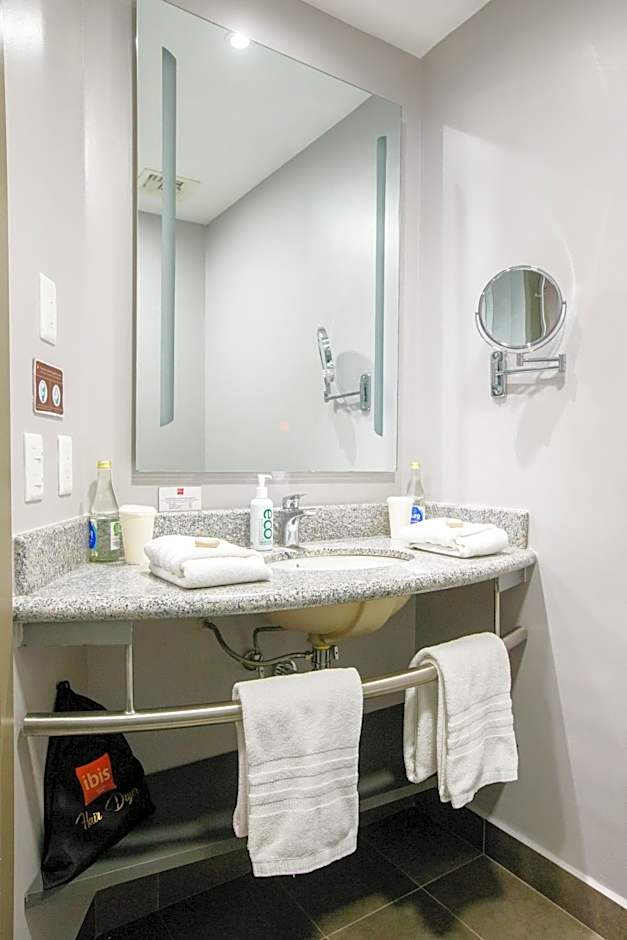 Ibis Quito