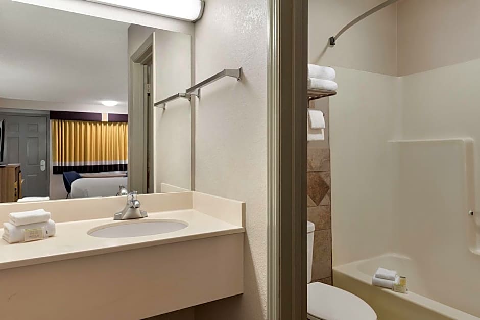 Days Inn by Wyndham Cartersville