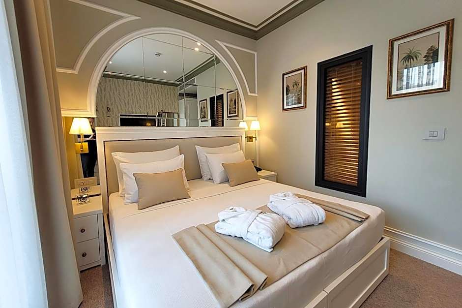 Mono Life Hotel