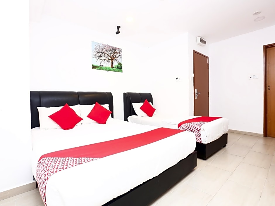 OYO 718 Mr J Hotel Wakaf Che Yeh 1