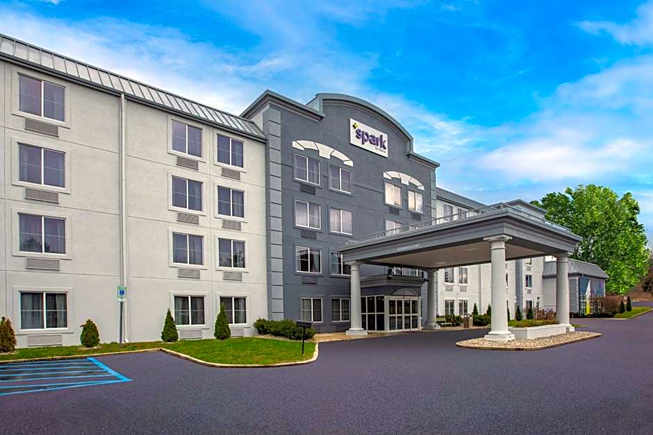 Spark by Hilton Walker Grand Rapids North