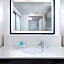 Hampton Inn By Hilton & Suites Kansas City-Country Club Plaza