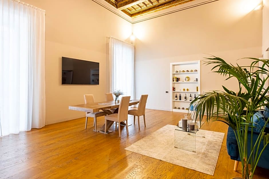Moncada Suites & Apartments