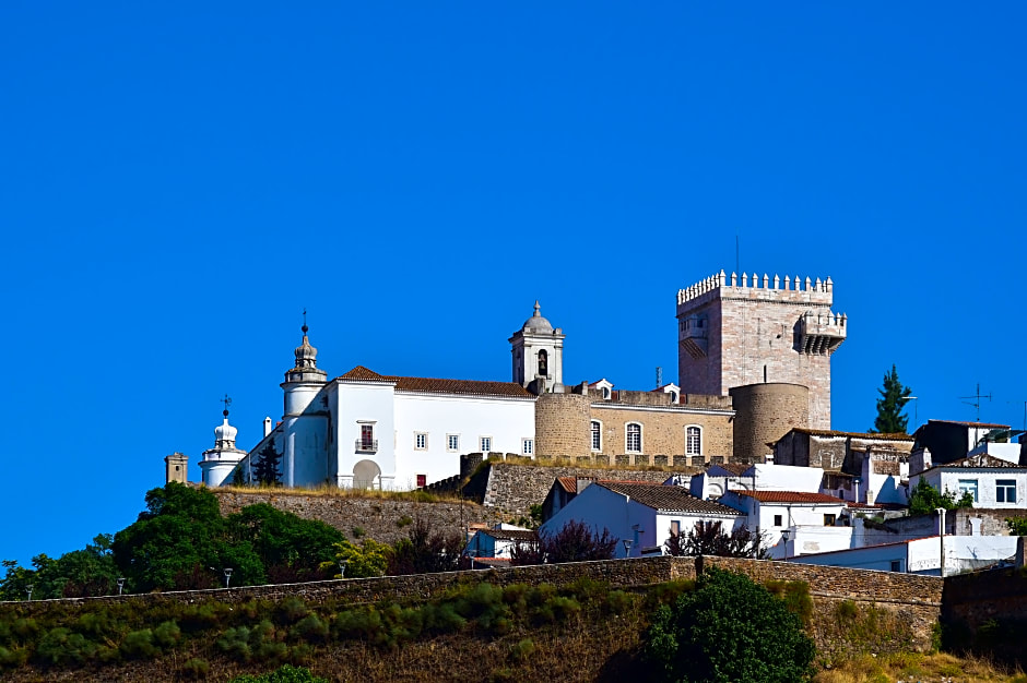 Pousada Castelo de Estremoz - Historic Hotel