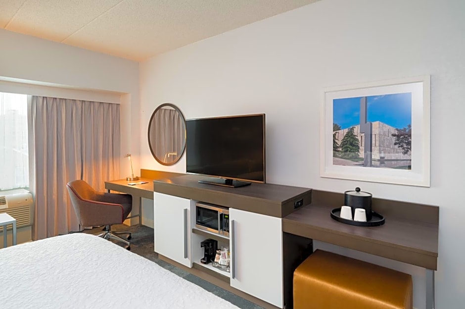 Hampton Inn By Hilton Philadelphia Center City-Convention Center