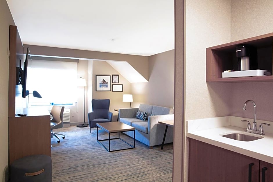 Four Points by Sheraton Downtown Seattle Center