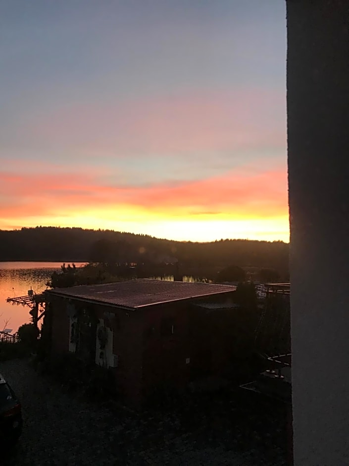 Kaszubskie Apartamenty nad jeziorem