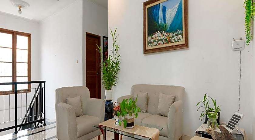 Capital O 93279 Asyoka Penginapan Pasutri