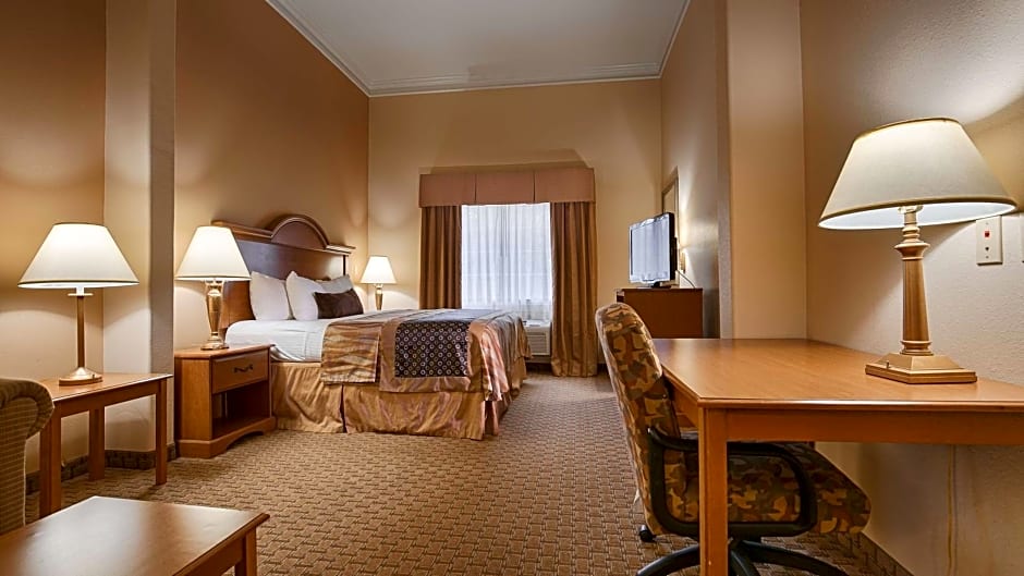 Best Western Plus New Caney Inn & Suites