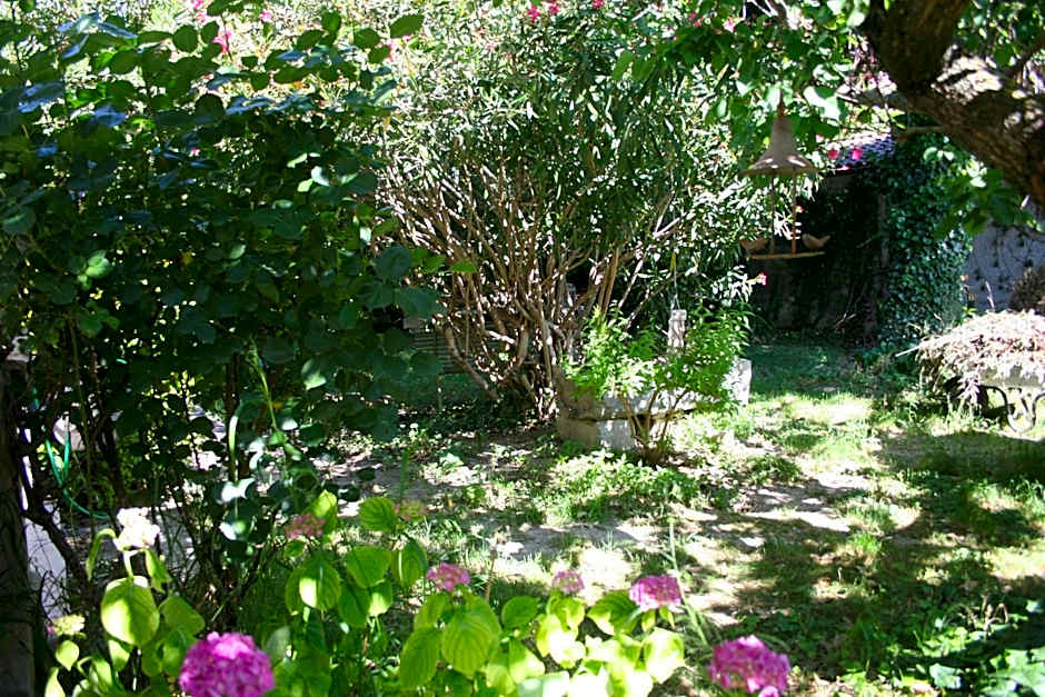 LE PETIT PALAIS Maisonnette
