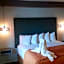 12 Oaks Hotel