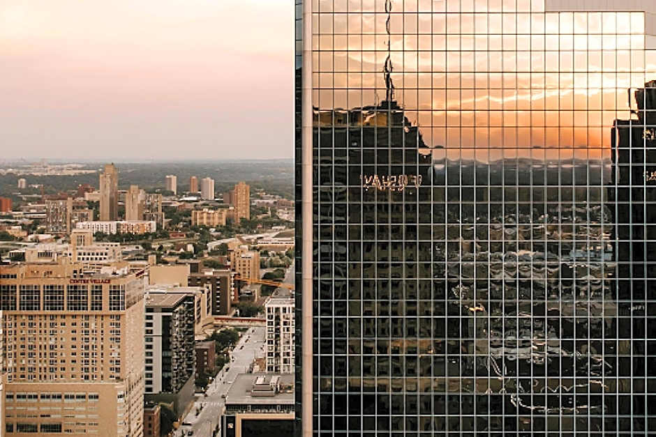 W Hotel Minneapolis The Foshay