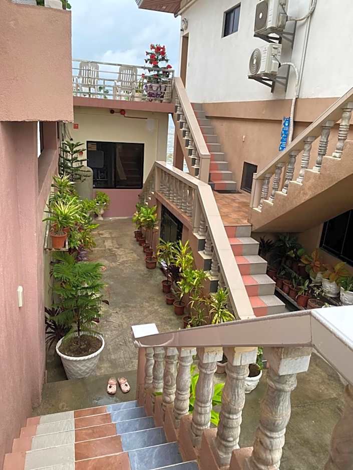 Kellocks' Seaview Apartelle