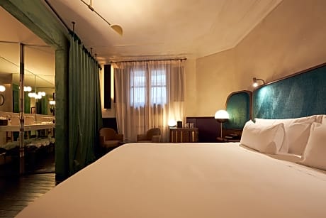 TRAVELER SUITE 2 ADULTS