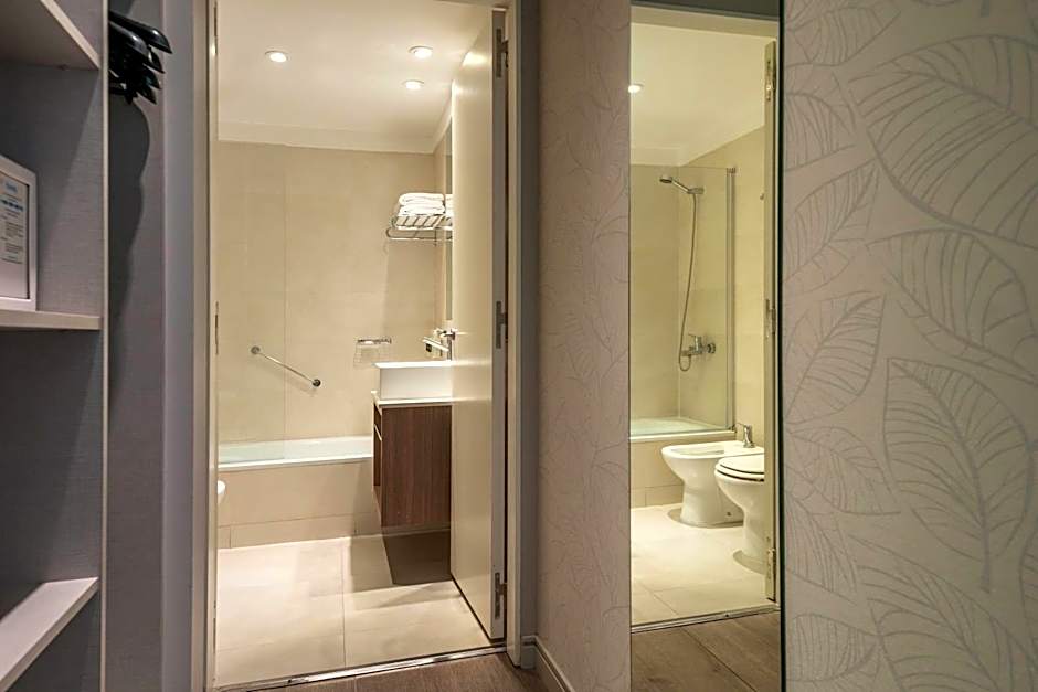 Dazzler by Wyndham Polo