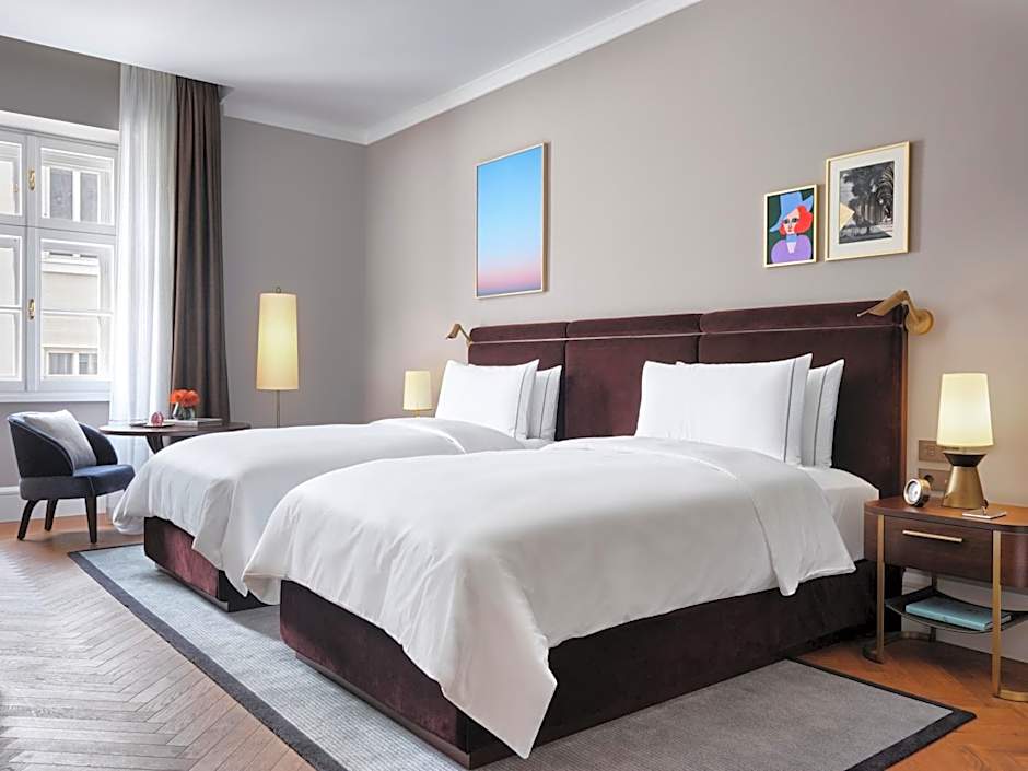Rosewood Vienna