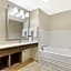 Best Western Plus Centralia Hotel & Suites