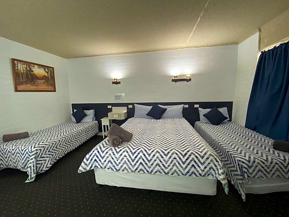 Capri Motel