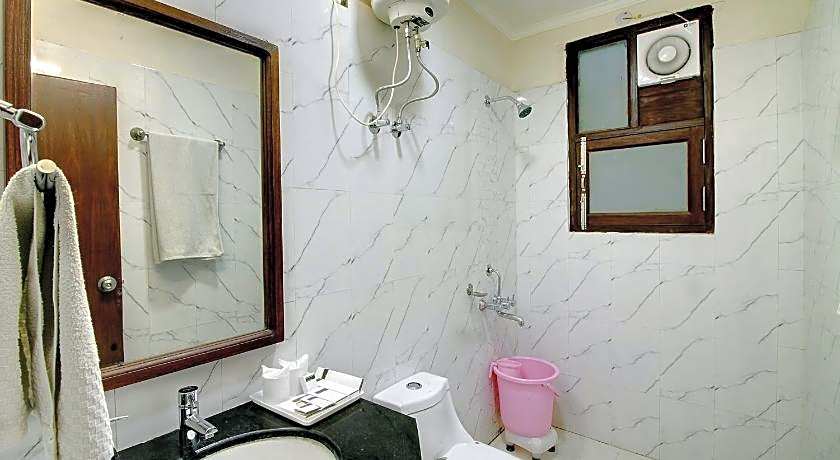 Hotel Staayz Premium