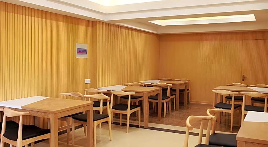 GreenTree Inn BaiYin East Bus Station LanBao Road Express Hotel