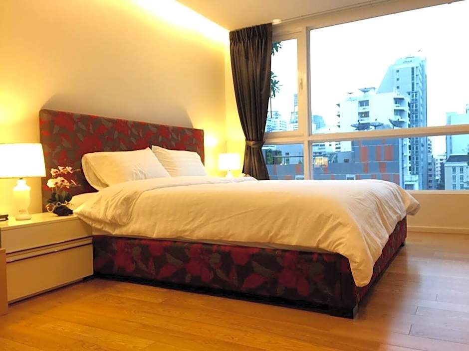 Luxury Suite @ BTS Nana