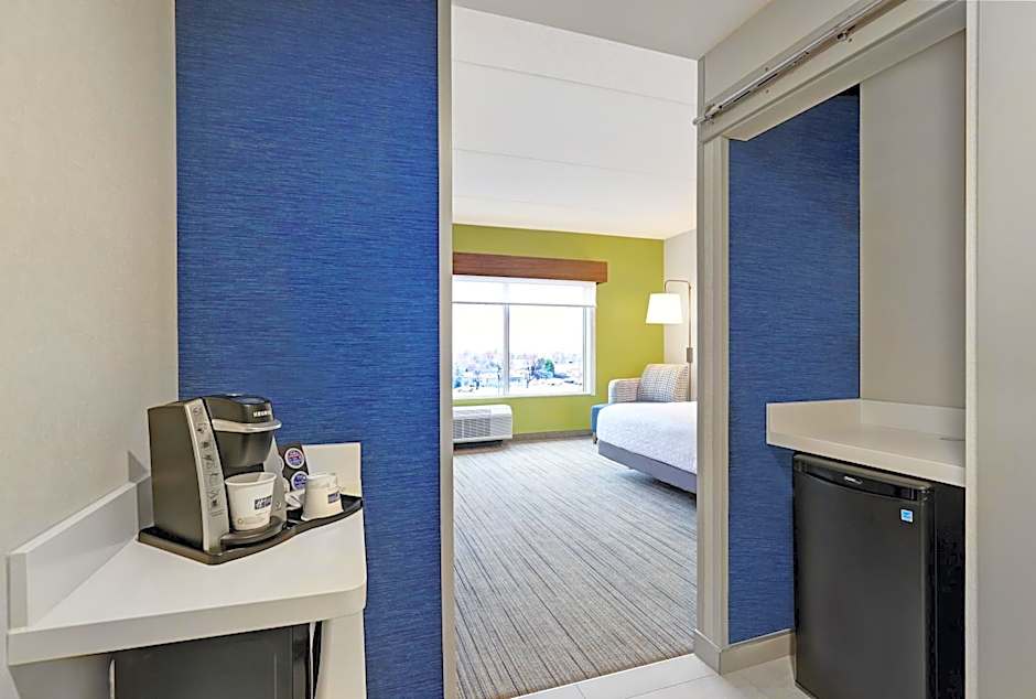 Holiday Inn Express & Suites Collingwood By IHG