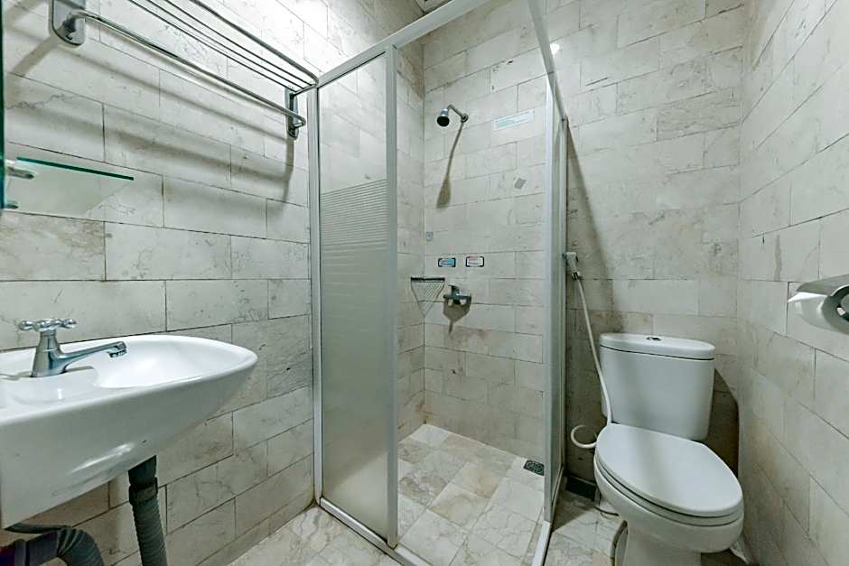 RedDoorz @ Jalan R.E. Martadinata Sukabumi