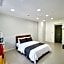 Crest72 Hotel