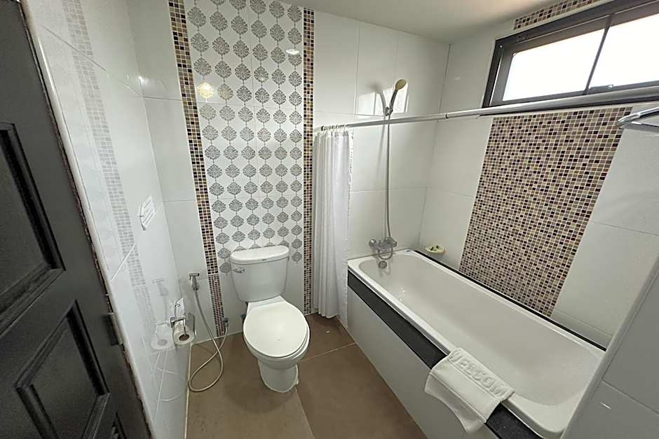 Chiangrai Grand Room Hotel