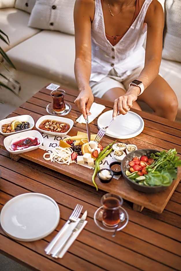 GAIA Alacatı Bazaar