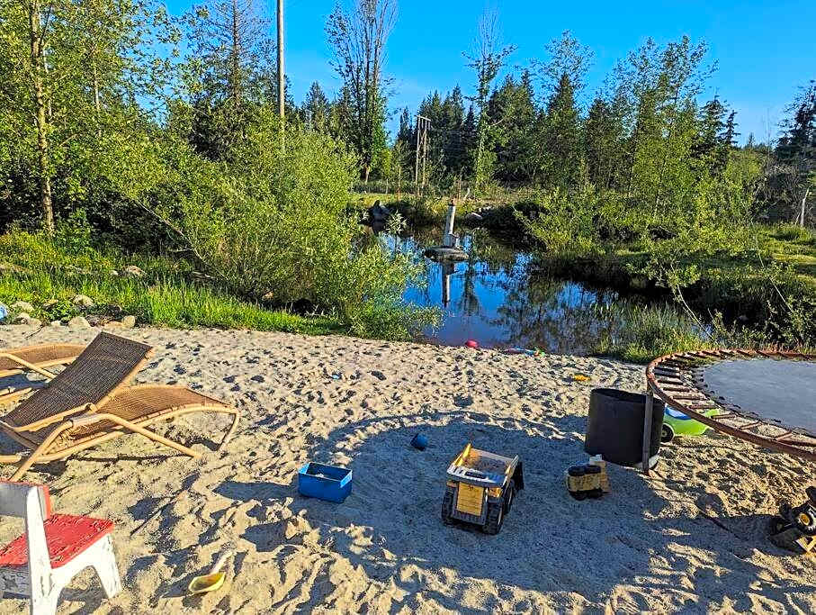 Mushroom theme cabin on 33 Acre Farm