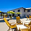 Naples Park Central Hotel
