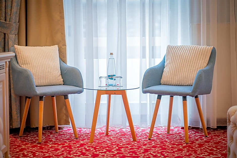 Golden Key Boutique Hotel