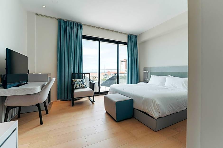 Elements Hotel & Shops Curacao