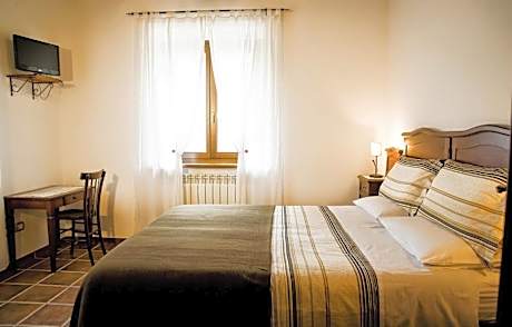 Double or Twin Room with Private External Bathroom