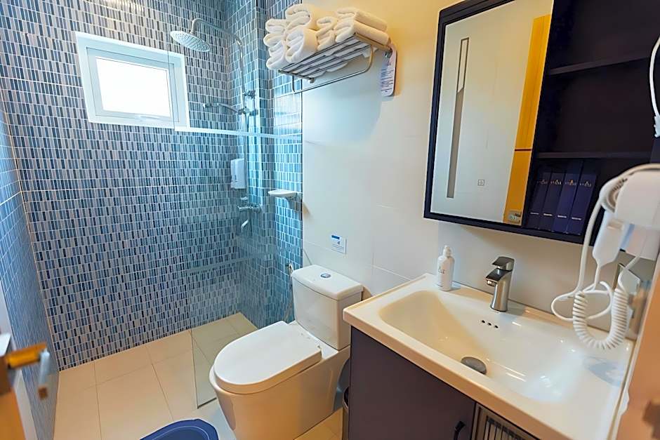 Coast Wise Hotel Dumaguete