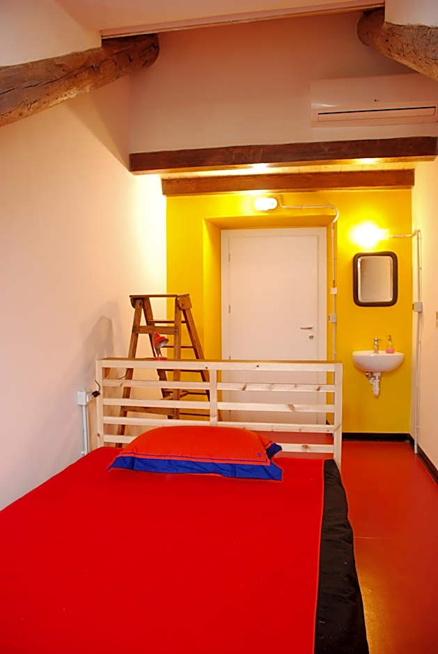 Attic Hostel Torino