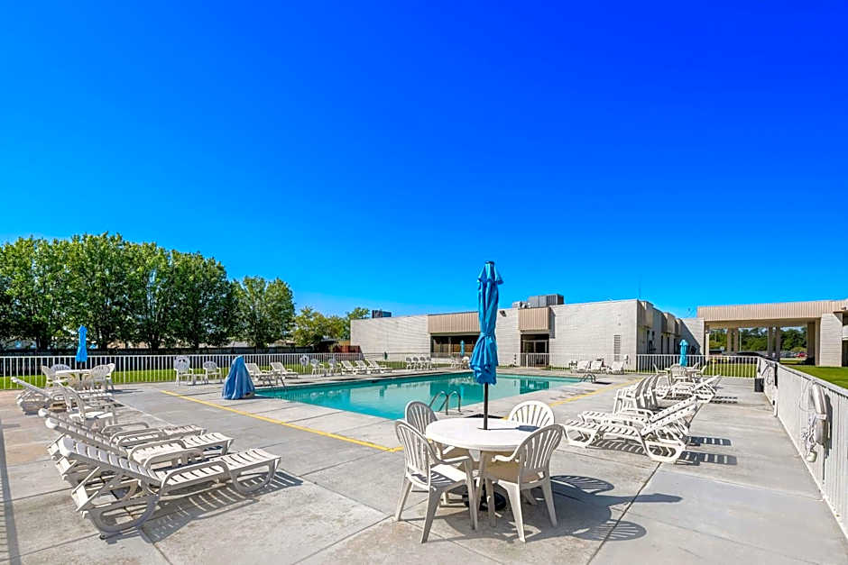 Americas Best Value Inn Hamilton