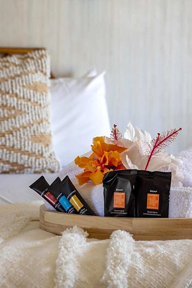 South Pacific Palms Motor Inn