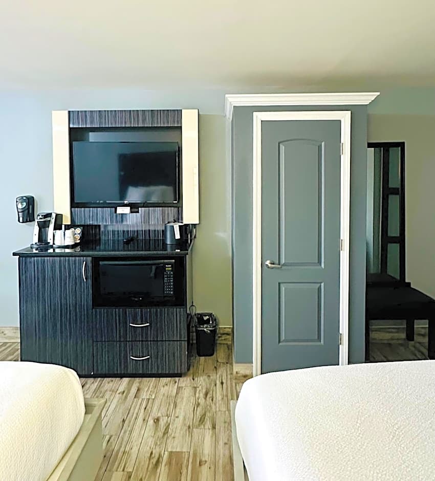 Historic Waterfront Marion Motor Lodge in downtown St Augustine