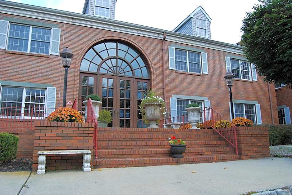 Colts Neck Inn Hotel