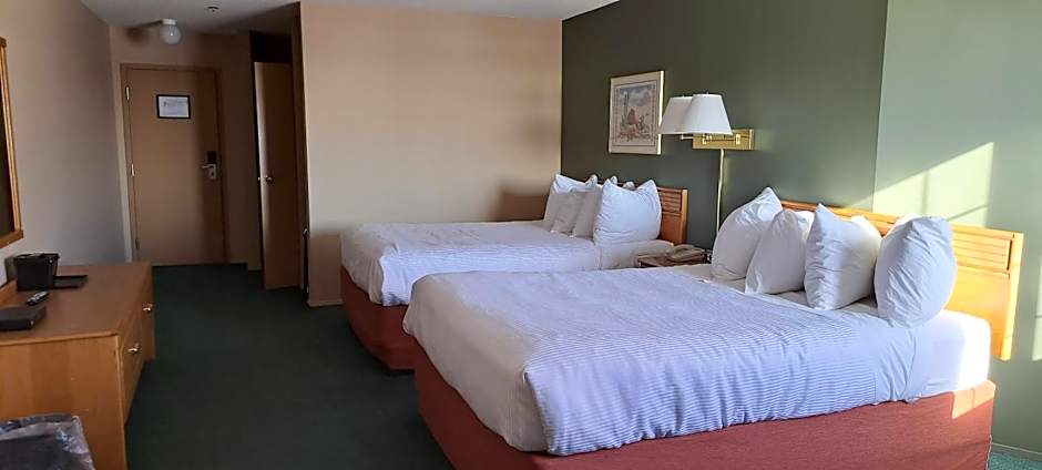 Travelodge by Wyndham Lacombe