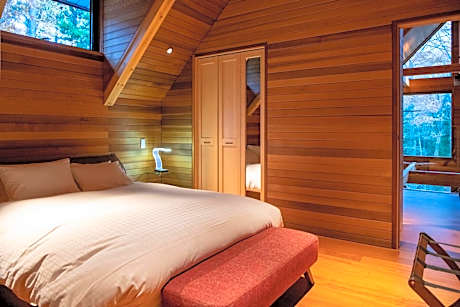 4-Bedroom Chalet