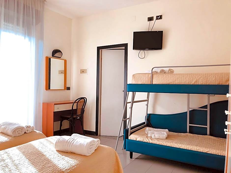 Hotel Garisenda sul Lungomare Riccione B&BRUNCH