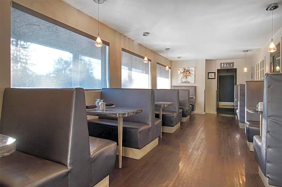 Dannys Hotel Suites; SureStay Collection by Best Western