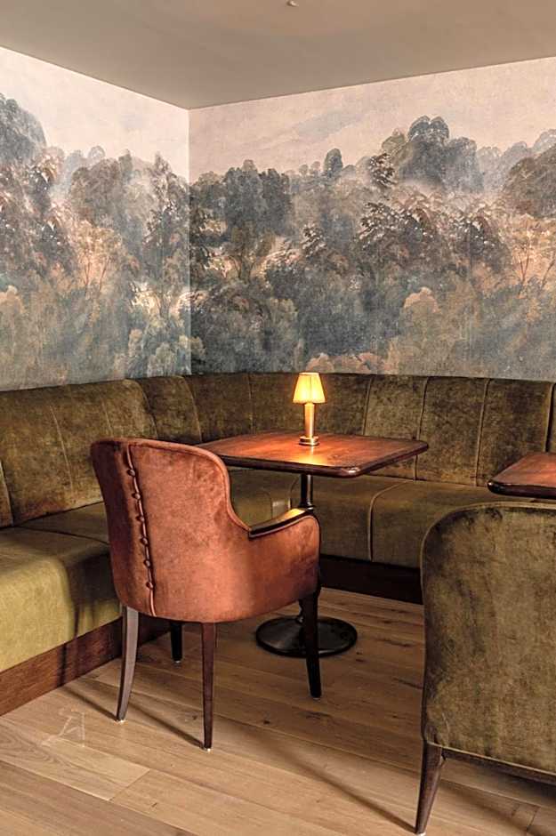 The Lansdowne Kenmare